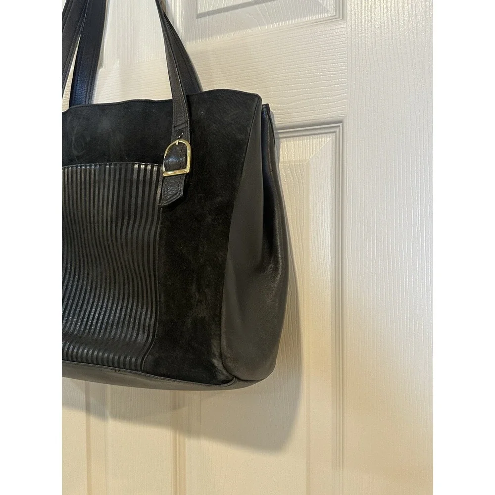 Vintage Courtenay Blk‎ Suede Leather Shoulder Bag